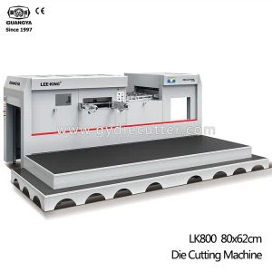 Mașină de tăiere și dezbrăcare a morții