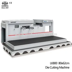 Mașină de tăiere a matriței din carton